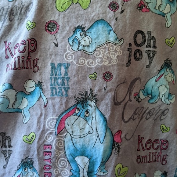 Disney Eeyore Winnie the Pooh Scrub Top Short - Picture 2 of 5